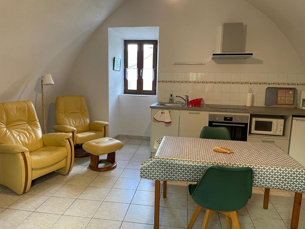 Gite Montalies Severac-d'Aveyron Ngoại thất bức ảnh